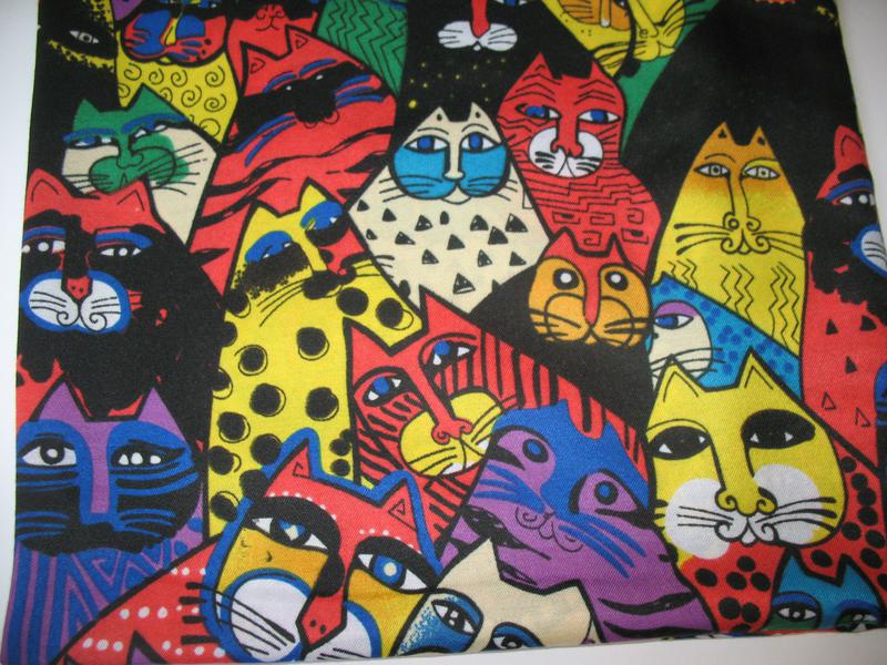 Котик в шарфе. Платок с котами. Платки с кошками и котами.